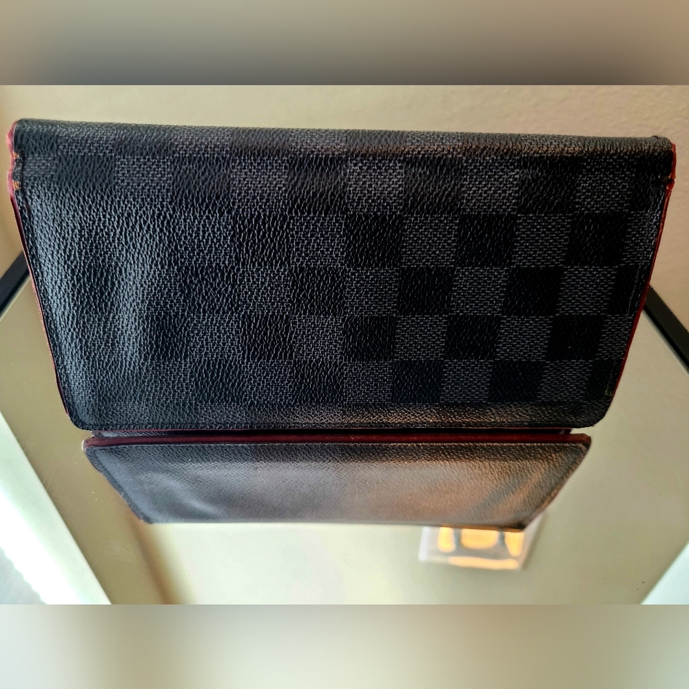 LOUIS VUITTON WITH COA women's wallet